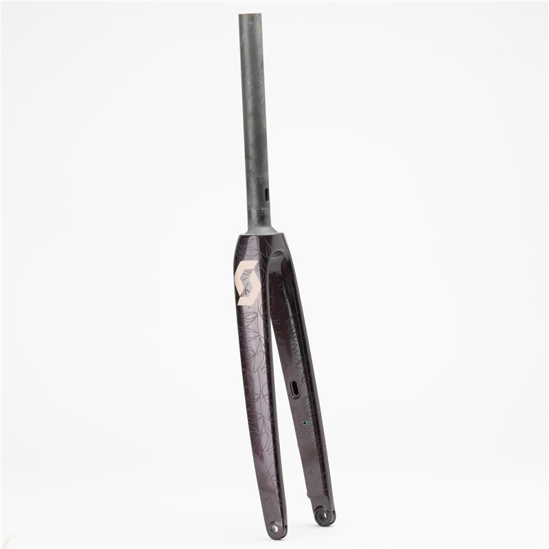 VILICE SCOTT CONTESSA  SPEEDSTER 15 22