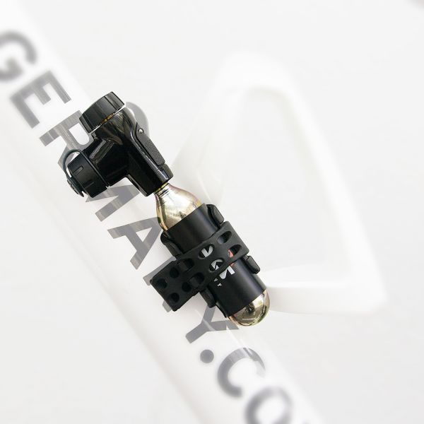 SKS AIRBUSTER + 16G BOMBICA Z NAVOJEM