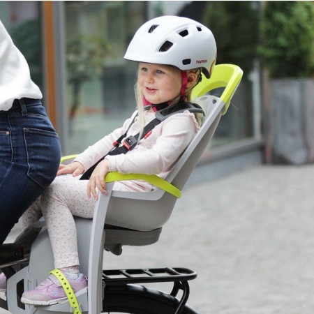 Otroski-sedezi-in-priklopniki-ter-prikolice